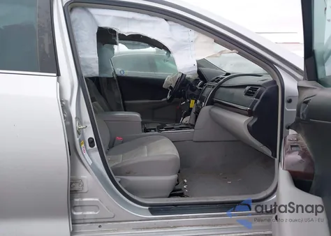 2014 Toyota Camry Xle z USA, uszkodzony, nr VIN 4T4BF1FK5ER431070